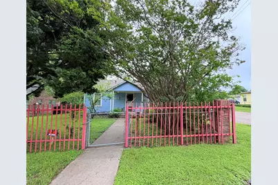 2724 Flint Avenue, Waco, TX 76711 - Photo 1