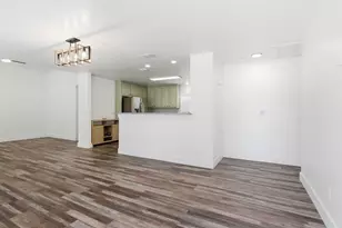 105 Anderson St, Burleson, TX 76028 - Photo 5