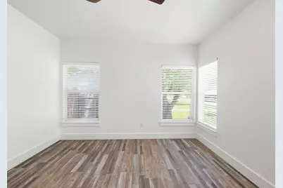 105 Anderson Street, Burleson, TX 76028 - Photo 17