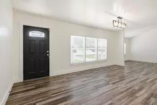 105 Anderson St, Burleson, TX 76028 - Photo 7