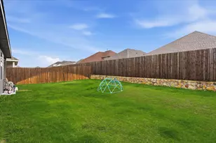 708 Cool Cyn Trl, Princeton, TX 75407 - Photo 37