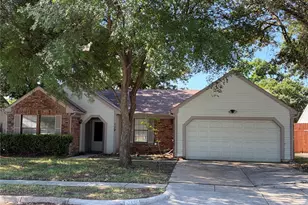 112 Cinnamon Ln, Euless, TX 76039 - Photo 1