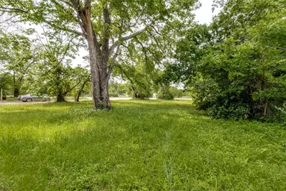3711 Carpenter Avenue, Dallas, TX 75210 - Photo 5