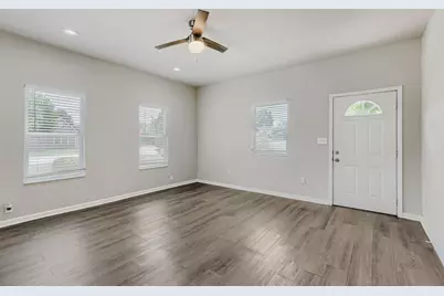 123 S 2nd Street, Sanger, TX 76266 - Photo 5