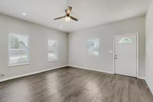 123 S 2nd St, Sanger, TX 76266 - Photo 5