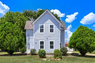 123 S 2nd St, Sanger, TX 76266 - Photo 1