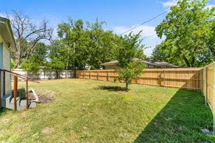 612 E 8th St, Kemp, TX 75143 - Photo 13