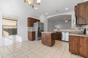 4013 Winter Springs Dr, Fort Worth, TX 76123 - Photo 3