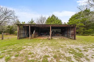 2568 County Rd 310, Cleburne, TX 76031 - Photo 25