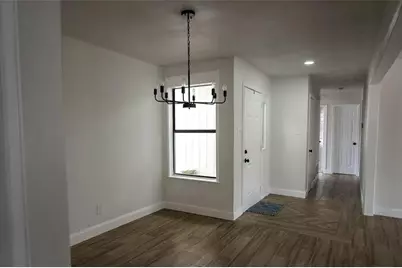 4002 Blueridge Court, Arlington, TX 76016 - Photo 9