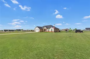 6017 Raspberry Ln, Joshua, TX 76058 - Photo 3