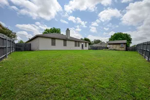1325 Downwood Dr, Burleson, TX 76028 - Photo 31