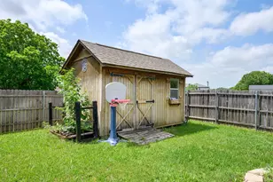 1325 Downwood Dr, Burleson, TX 76028 - Photo 27