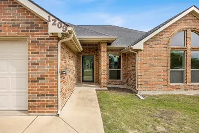 1209 Southview Drive, Waxahachie, TX 75165 - Photo 3