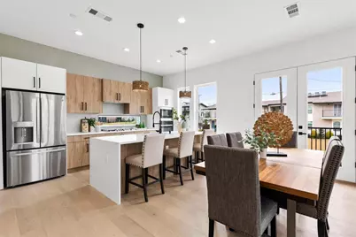 815 E 5th Avenue #209, Dallas, TX 75203 - Photo 7