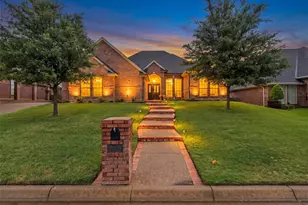 6205 Skylark Cir, North Richland Hills, TX 76180 - Photo 1