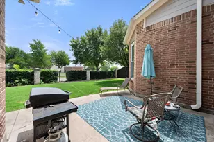 2647 Waterfront Dr, Grand Prairie, TX 75054 - Photo 33