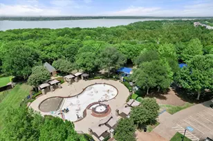 2647 Waterfront Dr, Grand Prairie, TX 75054 - Photo 35
