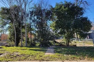 1009 S Waverly Dr, Dallas, TX 75208 - Photo 1