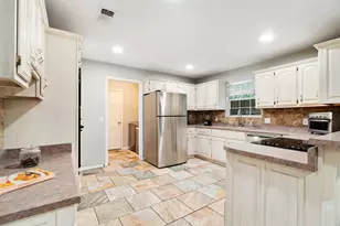 2735 Meadow Ln, Reno, TX 75462 - Photo 13