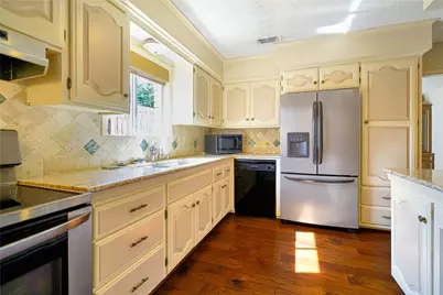 1114 Brookshire Drive, Tyler, TX 75071 - Photo 11