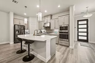 612 Courtyard Ln, Irving, TX 75039 - Photo 17