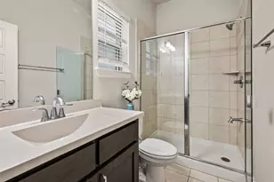 612 Courtyard Ln, Irving, TX 75039 - Photo 23