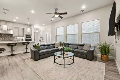 612 Courtyard Lane, Irving, TX 75039 - Photo 13