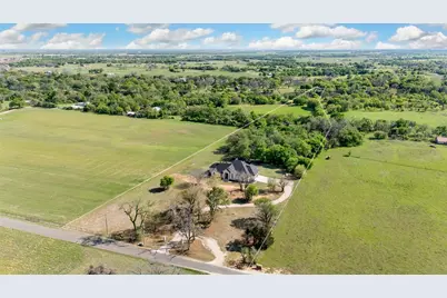 1351 River Road, Waco, TX 76705 - Photo 3