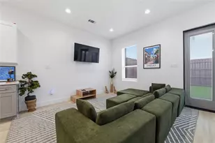 2406 Merlin St, Dallas, TX 75215 - Photo 5