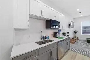 2406 Merlin St, Dallas, TX 75215 - Photo 11