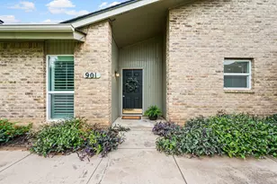 901 Shady Creek Ln, Bedford, TX 76021 - Photo 5