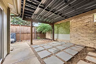 901 Shady Creek Ln, Bedford, TX 76021 - Photo 25