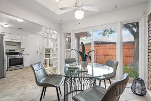 2909 Hillcrest Dr, Irving, TX 75062 - Photo 21