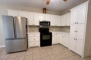 1930 Meadowview Ln, Athens, TX 75752 - Photo 5