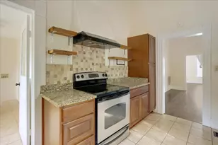 310 E 3rd St, Mt Pleasant, TX 75455 - Photo 11