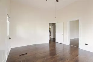310 E 3rd St, Mt Pleasant, TX 75455 - Photo 15