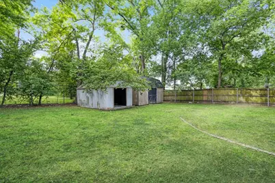 310 E 3rd St., Mt Pleasant, TX 75455 - Photo 35