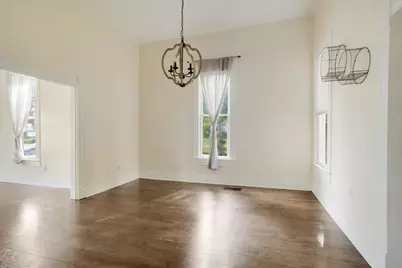 310 E 3rd St., Mt Pleasant, TX 75455 - Photo 9