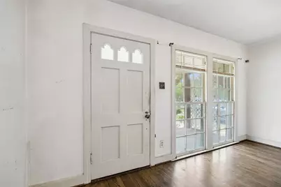 106 N Briscoe Boulevard, Dallas, TX 75211 - Photo 3