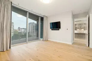 3130 N Harwood St, Dallas, TX 75201 - Photo 17