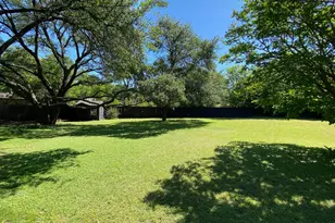 5270 Ponderosa Cir, Dallas, TX 75227 - Photo 3