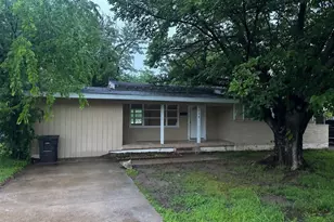 2908 Binyon St, Fort Worth, TX 76133 - Photo 9