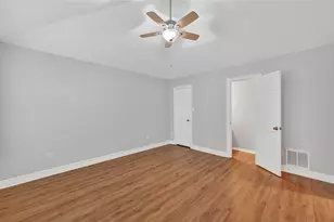 605 Meadowcrest Dr, Highland Village, TX 75077 - Photo 17