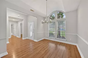 605 Meadowcrest Dr, Highland Village, TX 75077 - Photo 5