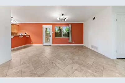 819 Del Mar Lane, Arlington, TX 76012 - Photo 11