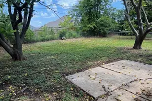 806 Phillips Dr, Ennis, TX 75119 - Photo 29