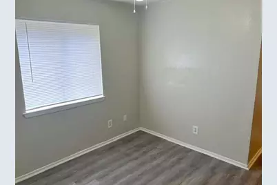 806 Phillips Drive, Ennis, TX 75119 - Photo 15