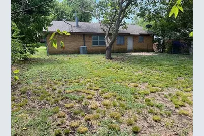 806 Phillips Drive, Ennis, TX 75119 - Photo 31