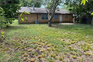 806 Phillips Dr, Ennis, TX 75119 - Photo 31
